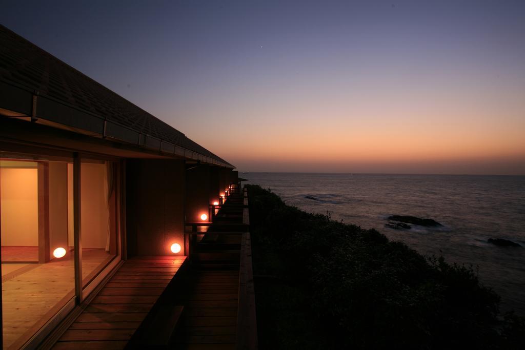 Umitsubaki Hayama Hotel Asaragi Exterior photo